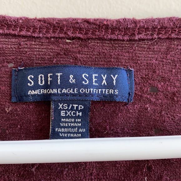 American Eagle long burgandy sleeve crop top - Size Small - Picture 2 of 3